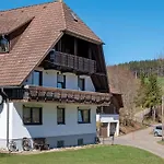 Armbruster Apartment *